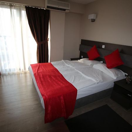 Opera House Hotel Скопие Екстериор снимка