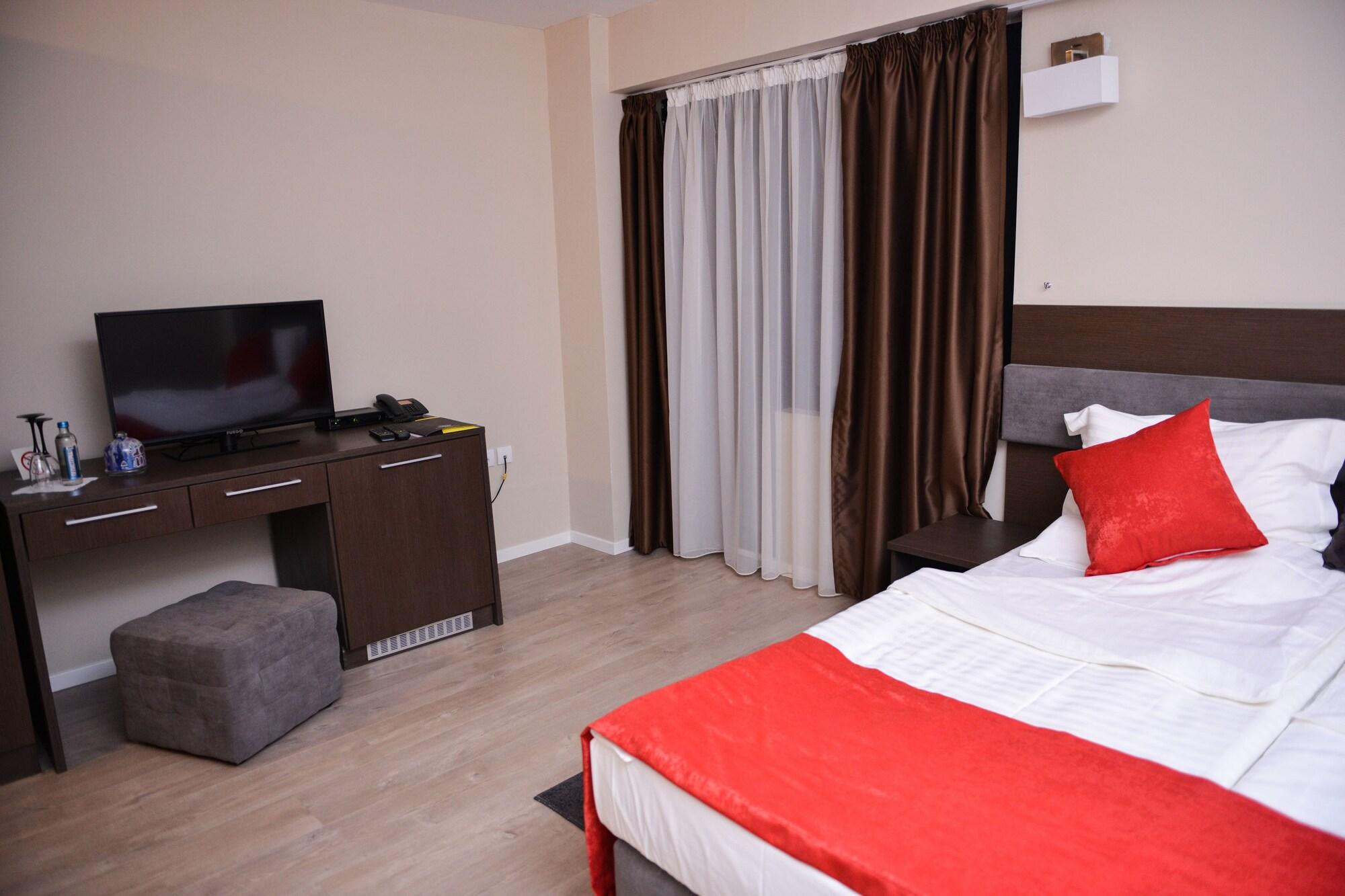 Opera House Hotel Скопие Екстериор снимка