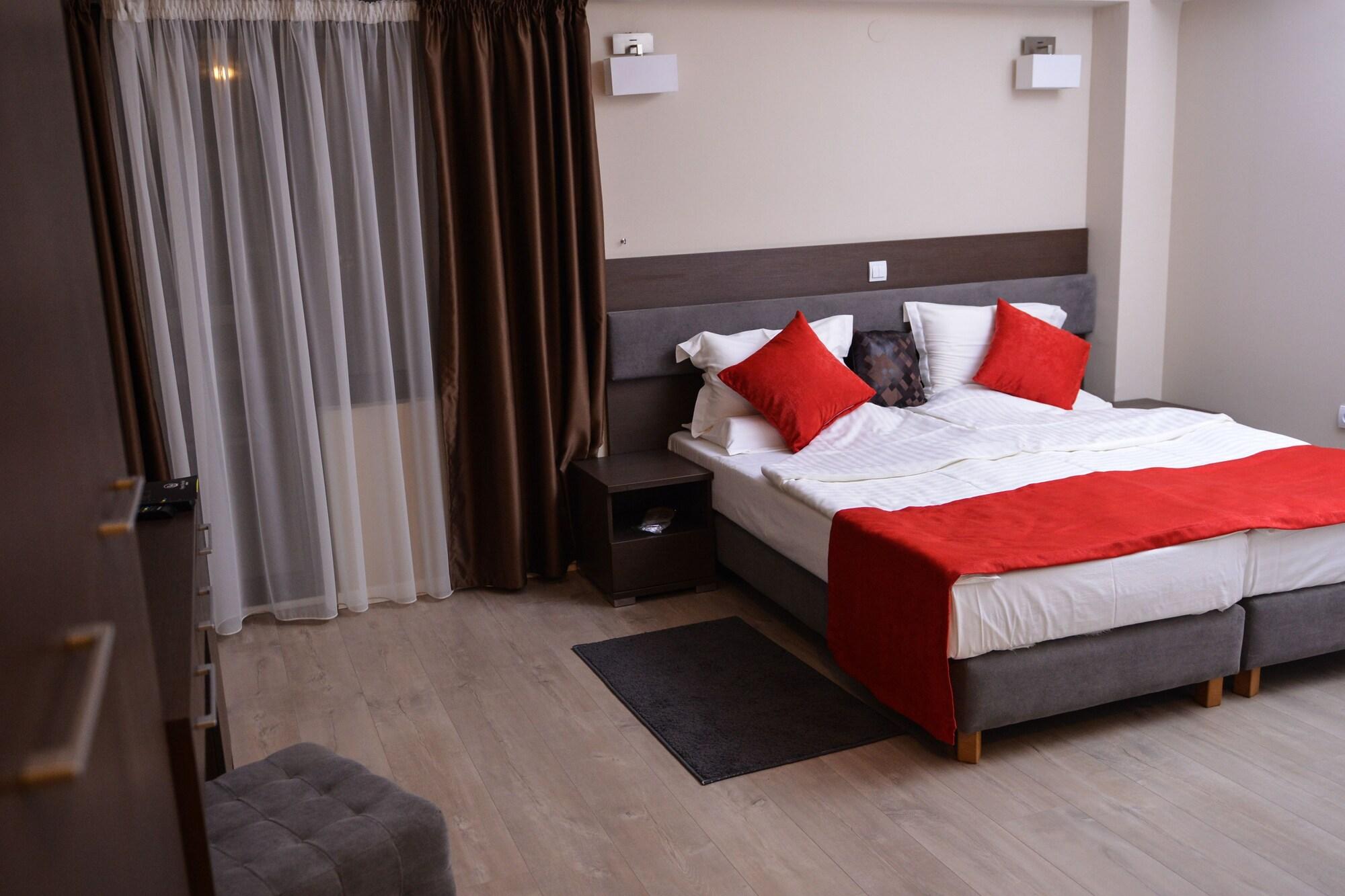 Opera House Hotel Скопие Екстериор снимка