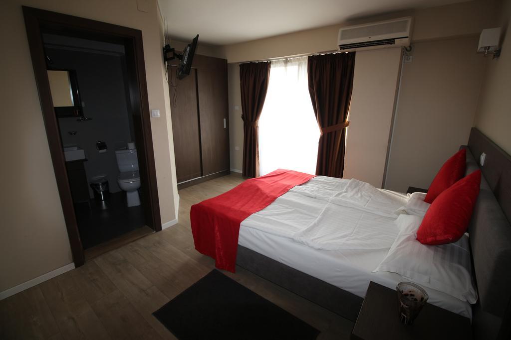 Opera House Hotel Скопие Екстериор снимка