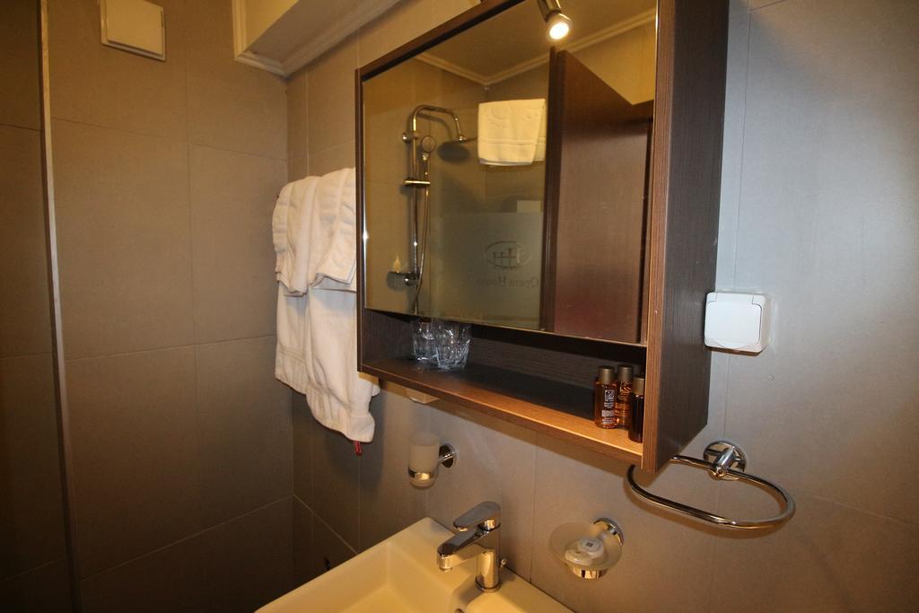Opera House Hotel Скопие Екстериор снимка