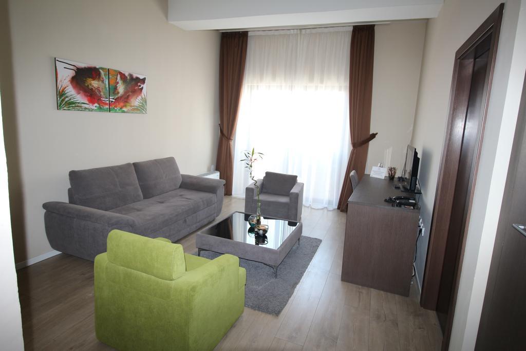 Opera House Hotel Скопие Екстериор снимка